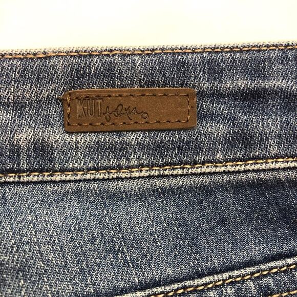 Kut from the Kloth Catherine Boyfriend Premium Denim Shorts Distressed Front - Picture 6 of 16